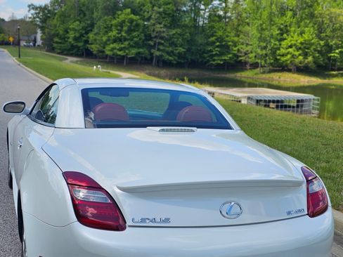 Used 2007 Lexus SC 430 Convertible RWD image 9