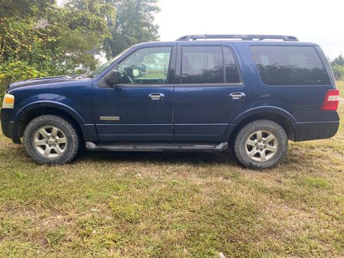 Used 2008 Ford Expedition XLT image 1
