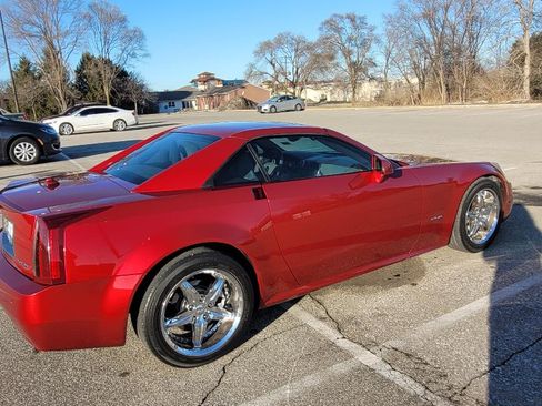 Used 2005 Cadillac XLR image 5