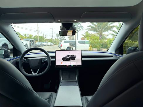 Used 2026 Tesla Model Y Long Range AWD/4WD image 9