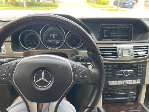 Used 2014 Mercedes-Benz E 350 Sedan image 11