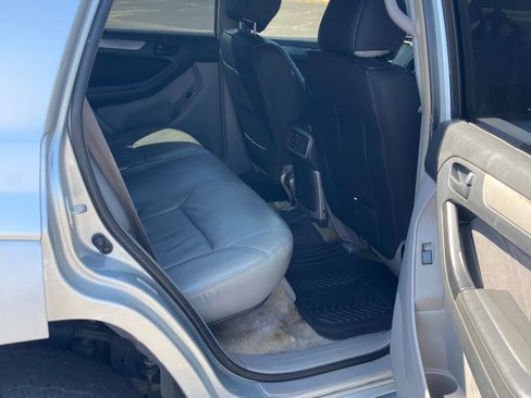 Used 2005 Toyota 4Runner SR5 RWD image 10