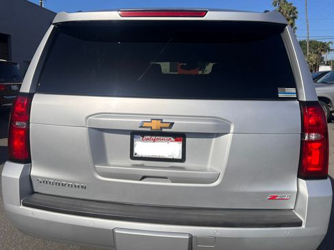 Used 2016 Chevrolet Suburban LT image 8