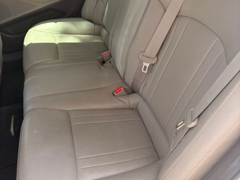 Used 2018 Genesis G80 3.8 w/ Option Group 02 RWD image 5