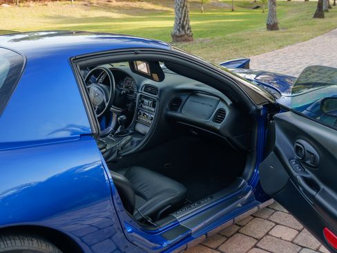 Used 2003 Chevrolet Corvette Z06 w/ Memory Package, 3 Drivers RWD image 13