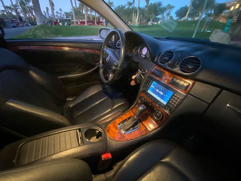Used 2008 Mercedes-Benz CLK 350 Coupe image 13