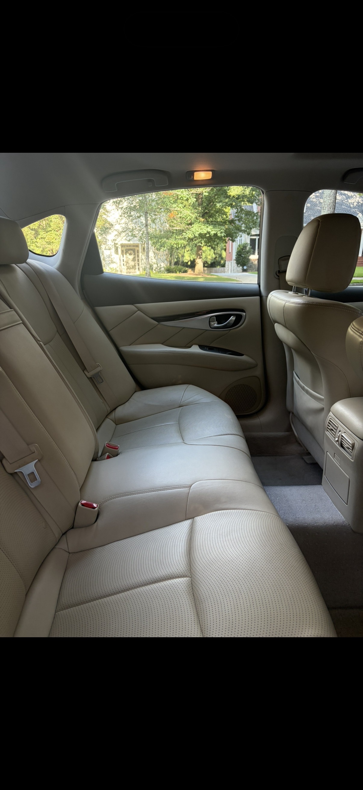 Used 2015 INFINITI Q70 3.7 RWD image 5