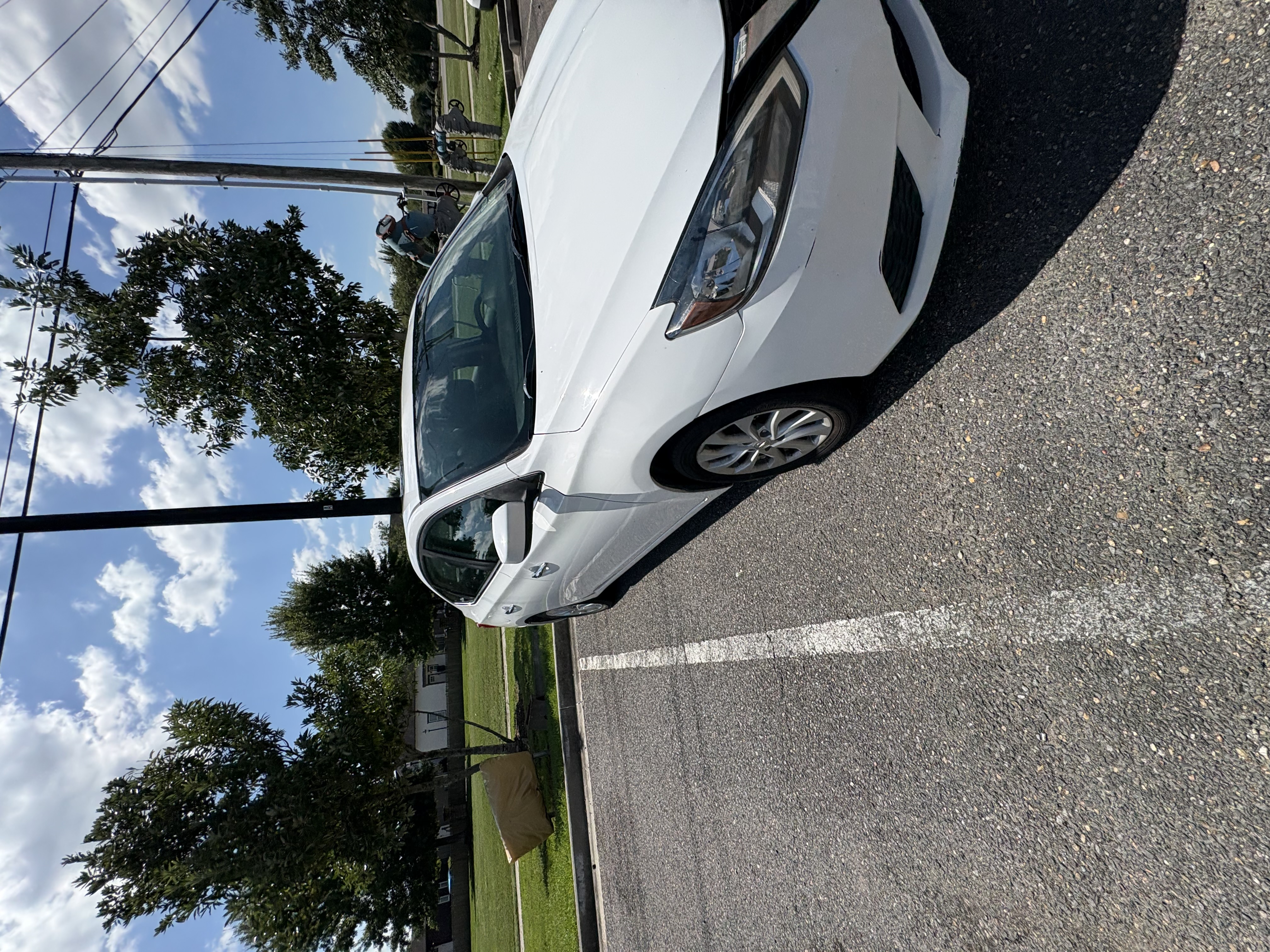 Used 2017 Nissan Sentra SV w/ Style Package FWD image 4