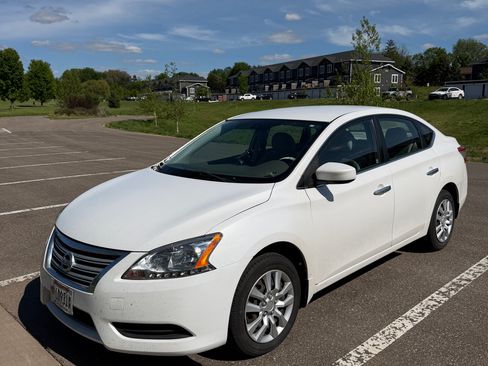 Used 2014 Nissan Sentra S FWD image 1