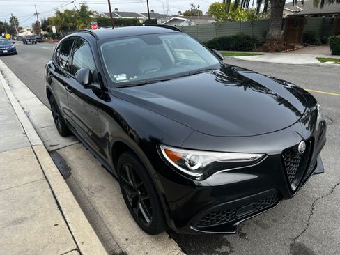 Used 2019 Alfa Romeo Stelvio Sport w/ Quick Order Package 22K Sport image 16