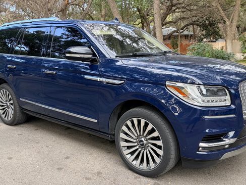 Used 2018 Lincoln Navigator Reserve w/ Technology Package image 2