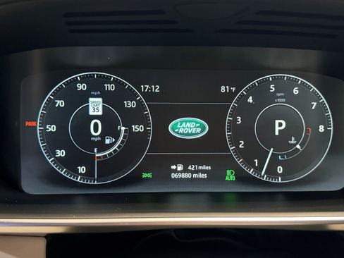 Used 2017 Land Rover Range Rover HSE image 16