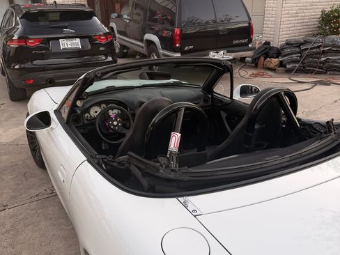 Used 2003 MAZDA MX-5 Miata image 5