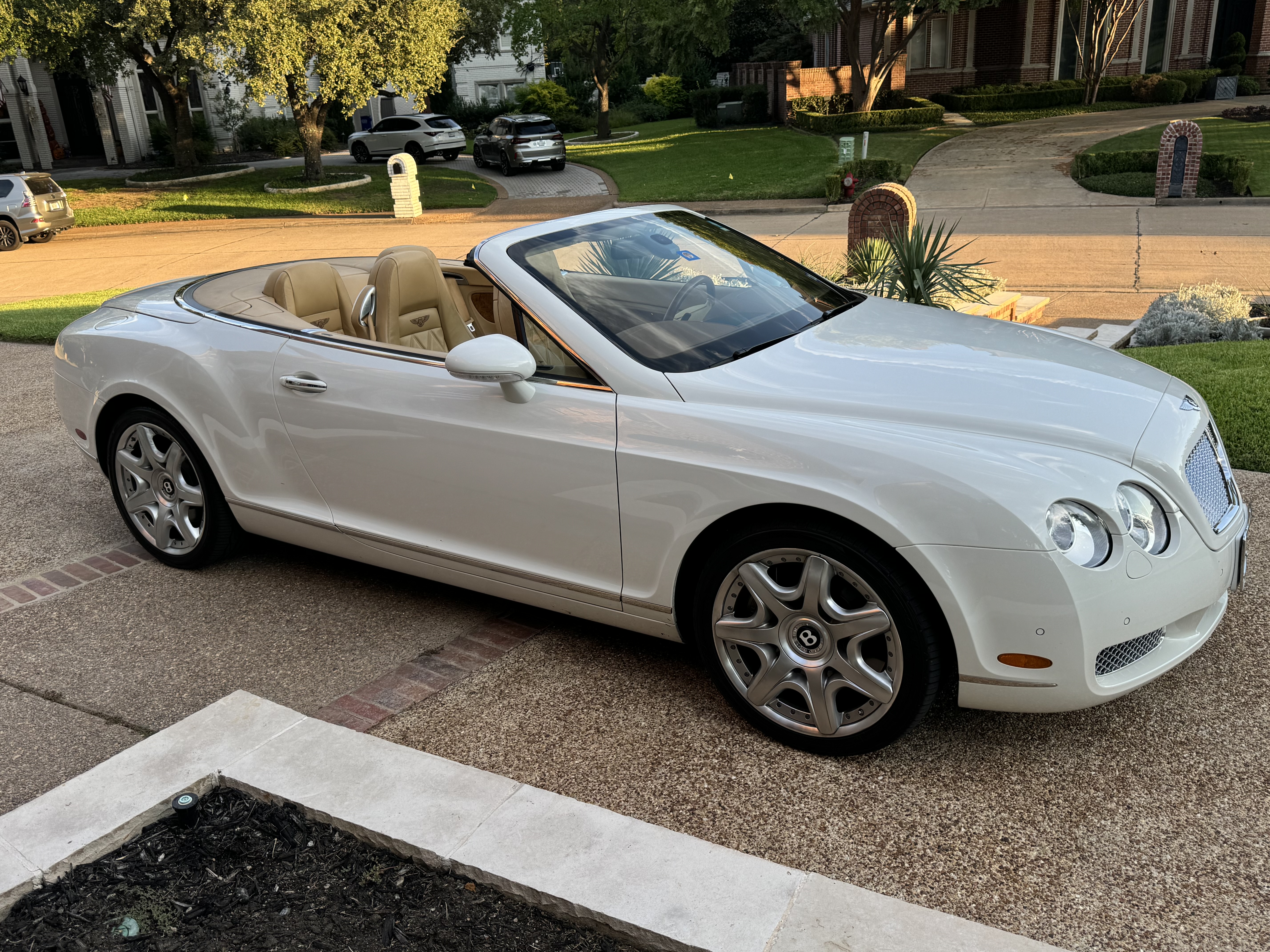 Used 2008 Bentley Continental GTC AWD/4WD image 2