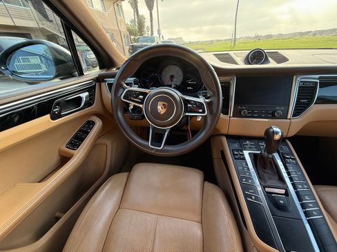 Used 2018 Porsche Macan S image 5