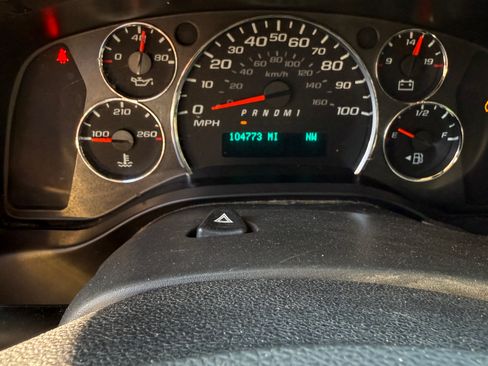 Used 2020 Chevrolet Express 2500 Extended w/ Driver Convenience Package RWD image 15