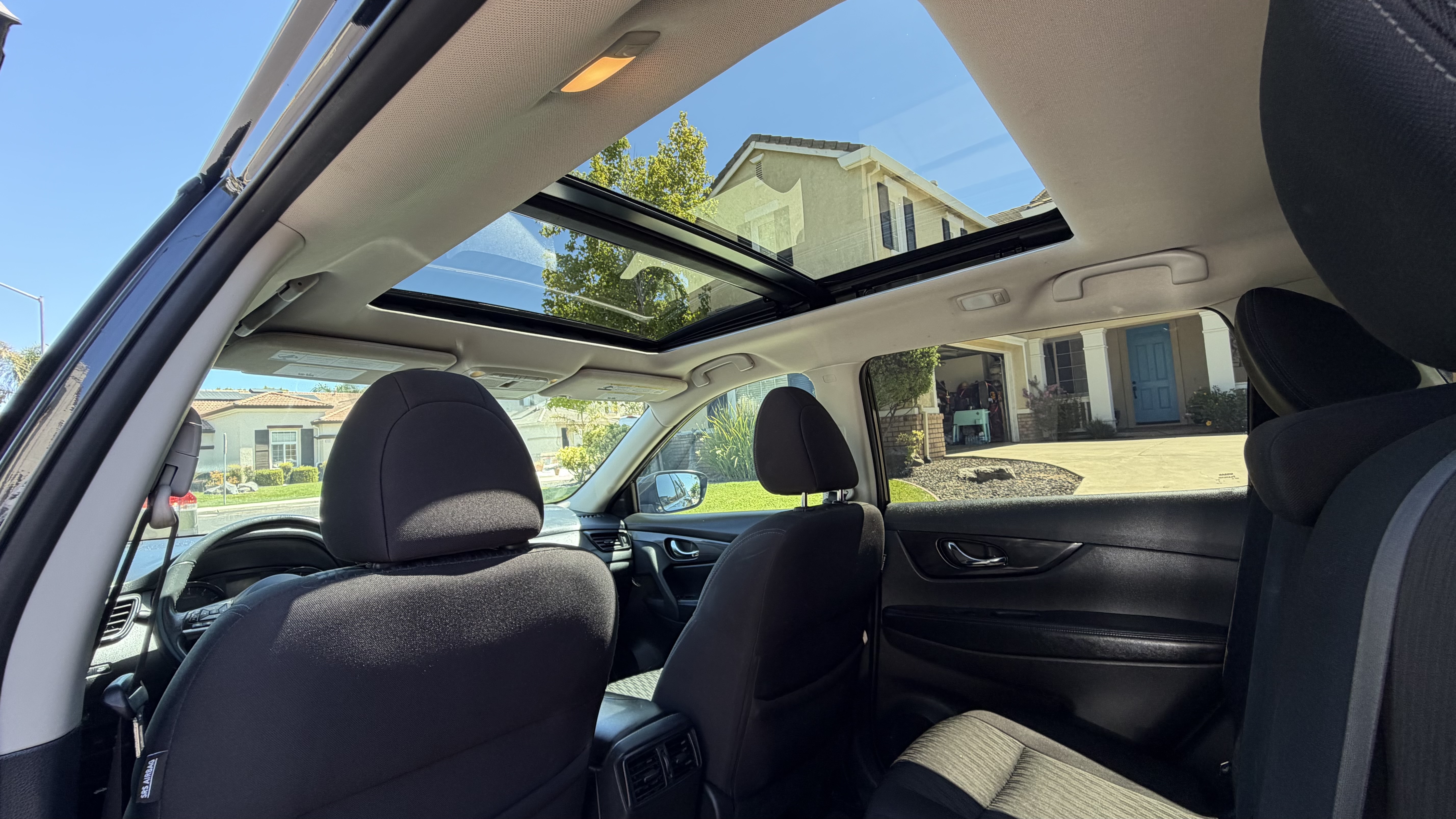Used 2017 Nissan Rogue SV FWD image 12