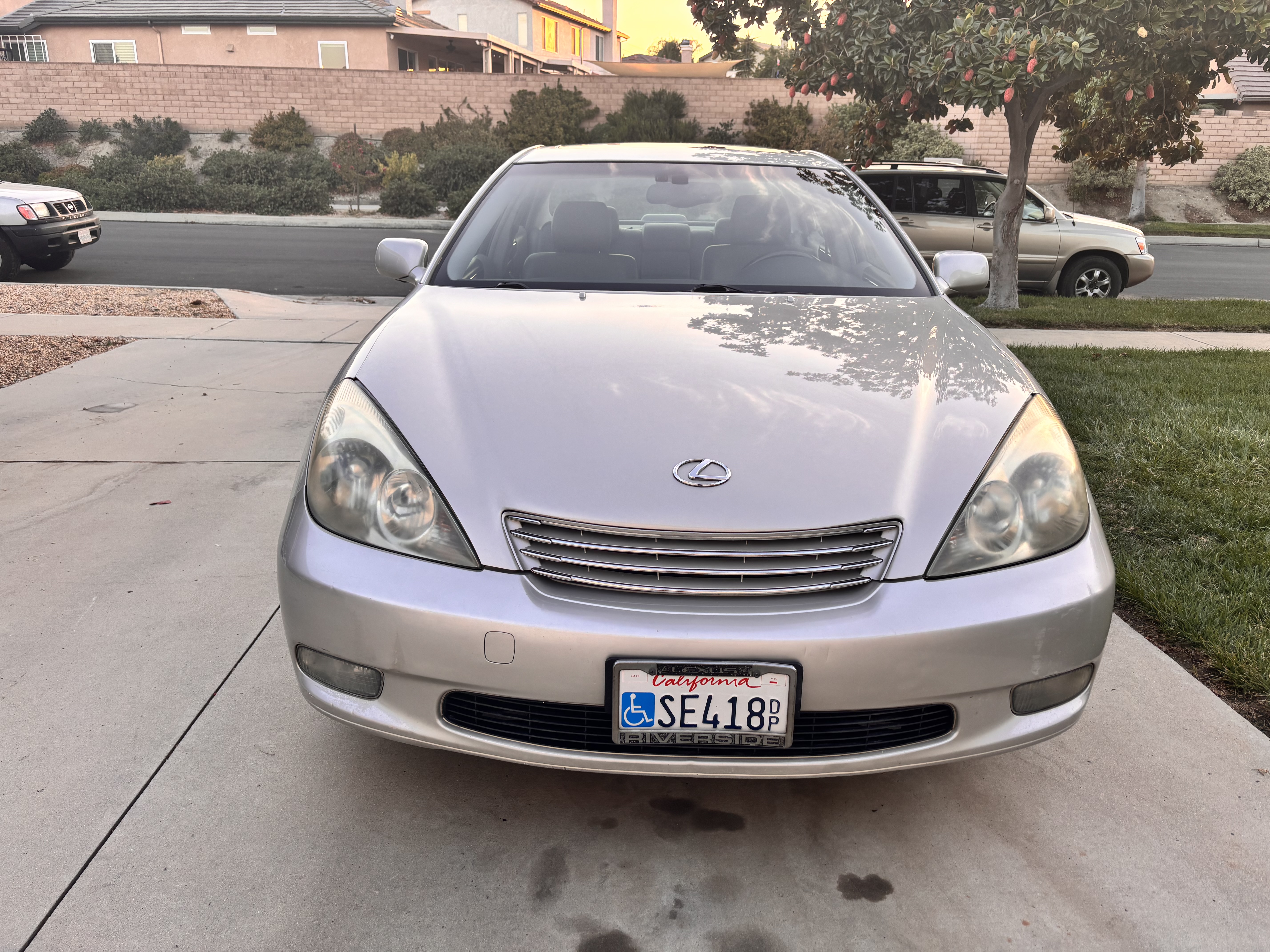 Used 2004 Lexus ES 330 FWD image 4