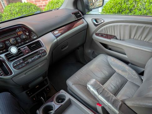 Used 2010 Honda Odyssey EX-L image 9
