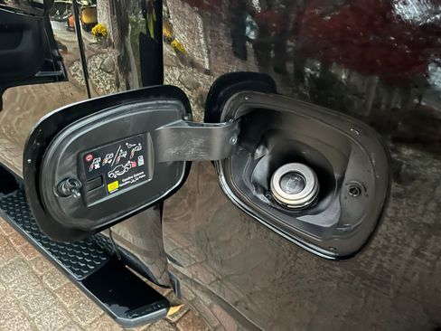 Used 2021 RAM 1500 Big Horn image 31