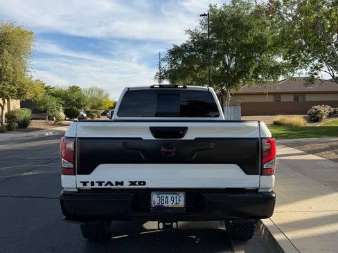 Used 2021 Nissan Titan PRO-4X w/ Pro-4x Convenience Package image 8