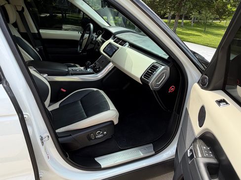 Used 2019 Land Rover Range Rover Sport HSE Dynamic AWD/4WD image 9
