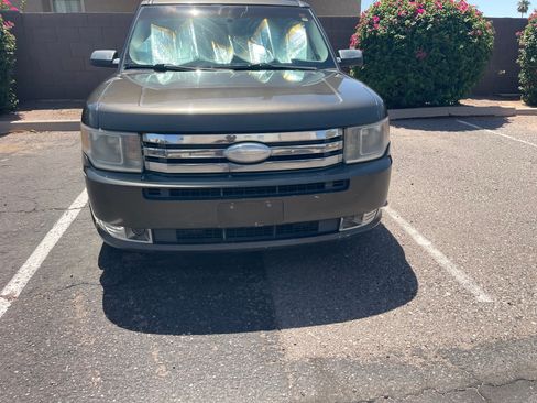 Used 2011 Ford Flex SE FWD image 22