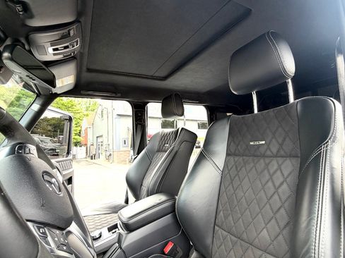 Used 2018 Mercedes-Benz G 550 Squared image 15