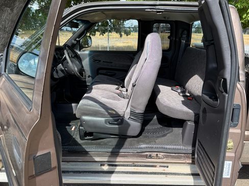 Used 2001 Dodge Ram 1500 Truck 4x4 Quad Cab image 9