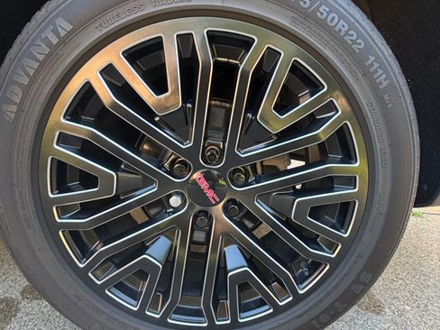 Used 2021 GMC Yukon XL Denali AWD/4WD image 19