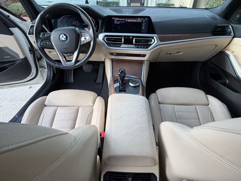 Used 2020 BMW 330i xDrive Sedan w/ Premium Package image 12