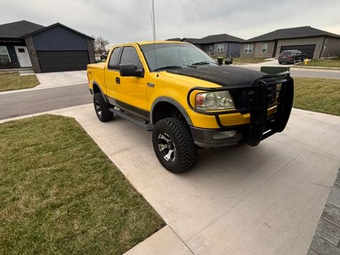 Used 2004 Ford F150 XL image 1
