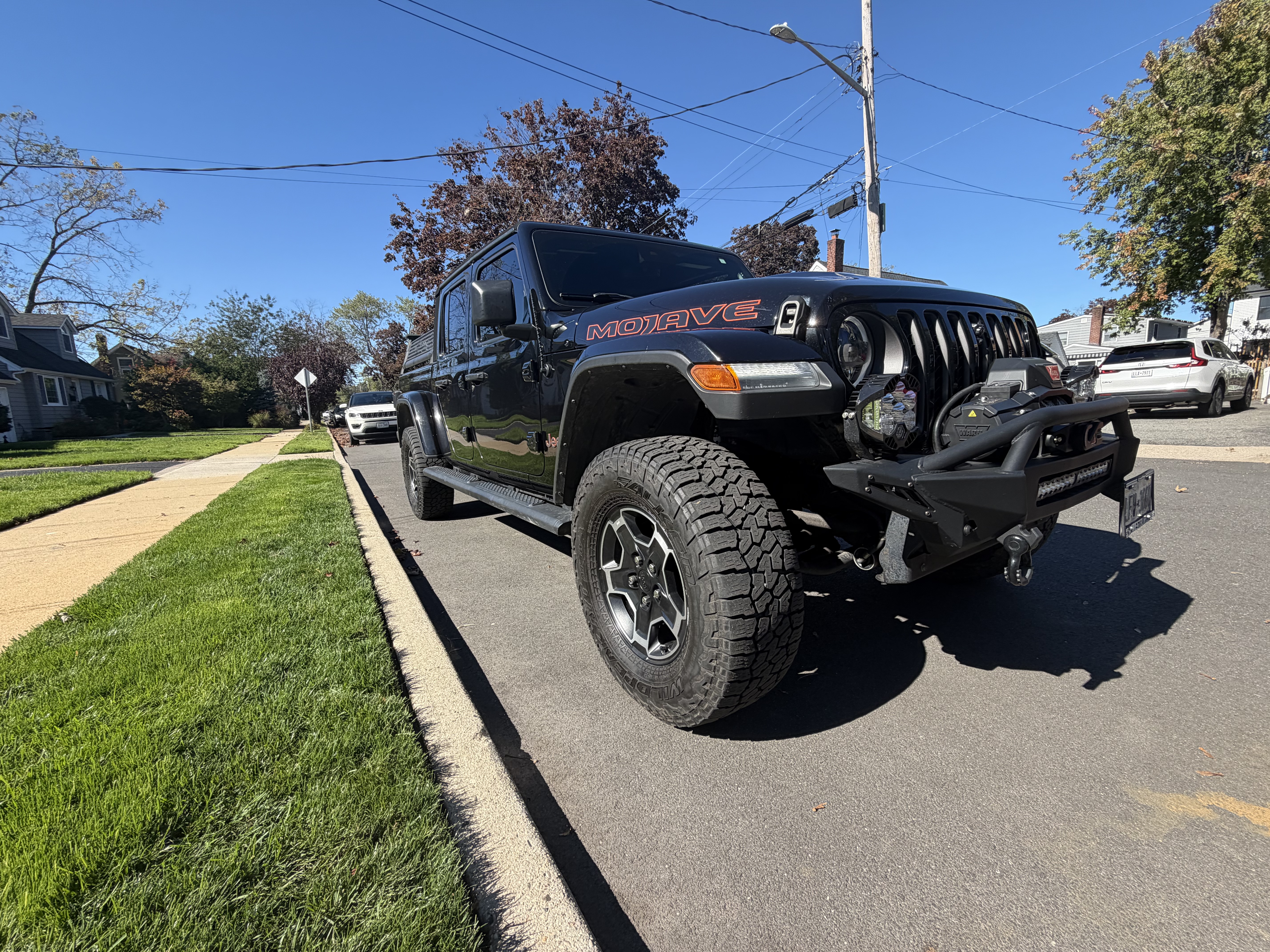 Used 2023 Jeep Gladiator Mojave w/ LED Lighting Group AWD/4WD image 14