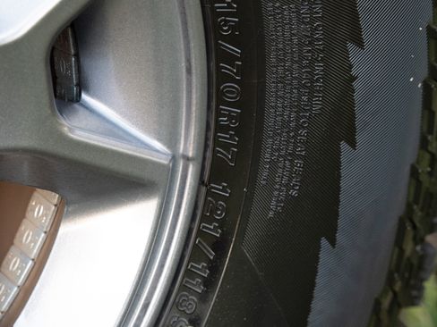 Used 2018 Jeep Wrangler Unlimited Sport image 26