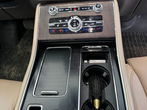 Used 2020 Lincoln Aviator Reserve w/ Equipment Group 202A AWD/4WD image 14