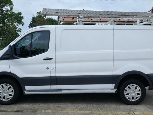 Used 2022 Ford Transit 250 Low Roof w/ Exterior Upgrade Package RWD image 5