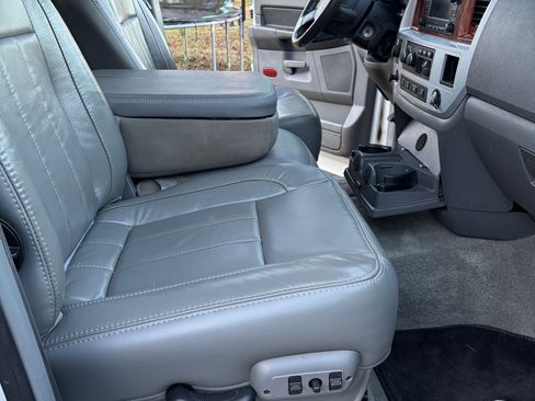 Used 2007 Dodge Ram 3500 Truck Laramie image 10