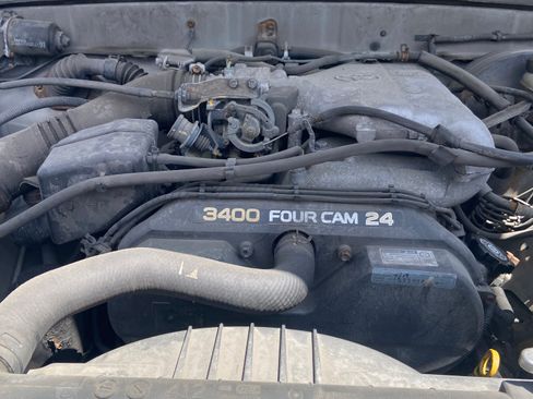 Used 2002 Toyota Tacoma 4x4 Xtracab V6 image 2