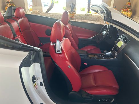 Used 2015 Lexus IS 350C w/ Luxury Package RWD image 8