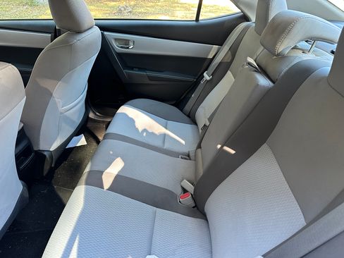 Used 2019 Toyota Corolla LE image 11