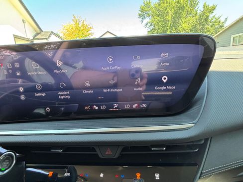 Used 2025 Buick Envision Preferred AWD/4WD image 24