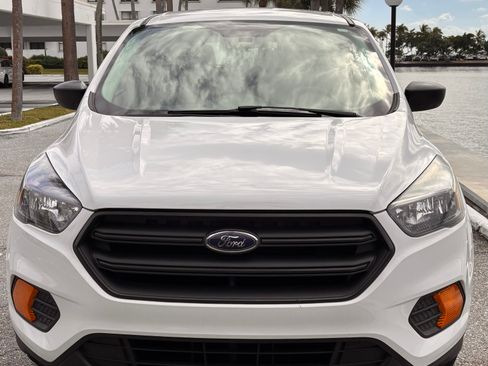Used 2019 Ford Escape S image 1