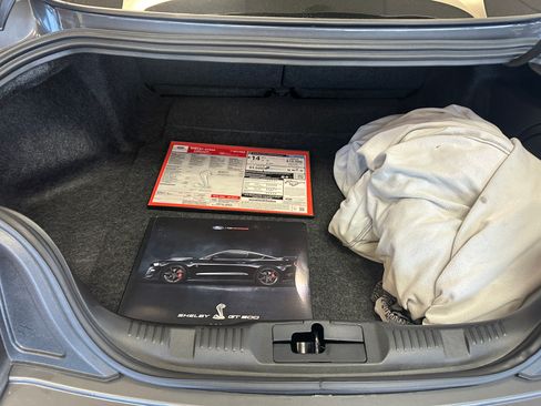 Used 2021 Ford Mustang Shelby GT500 w/ Carbon Fiber Track Pack image 12