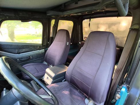 Used 1995 Jeep Wrangler SE AWD/4WD image 9