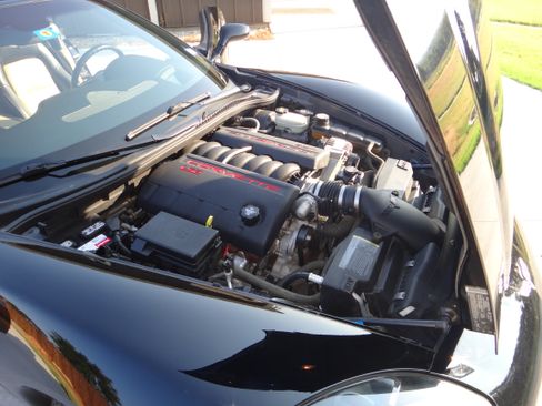 Used 2005 Chevrolet Corvette Coupe w/ Preferred Equipment Group image 10