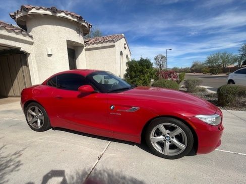 Used 2014 BMW Z4 sDrive28i image 4