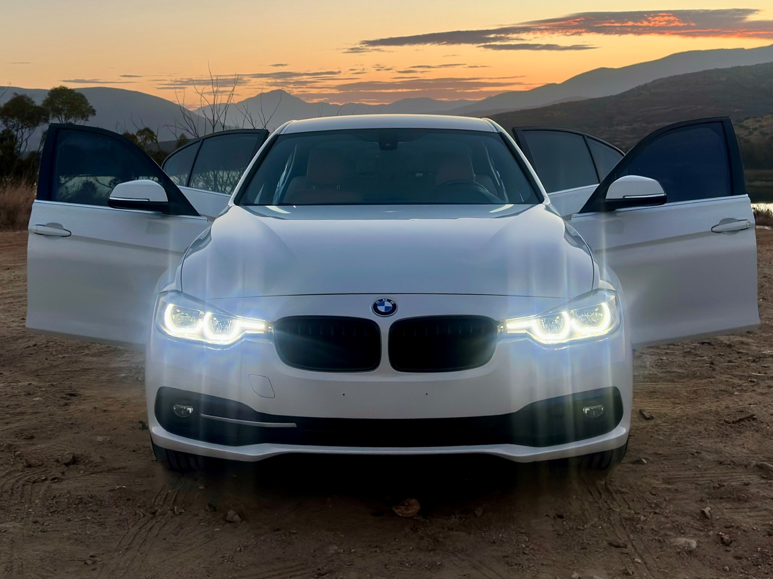 Used 2018 BMW 330i Sedan RWD image 8