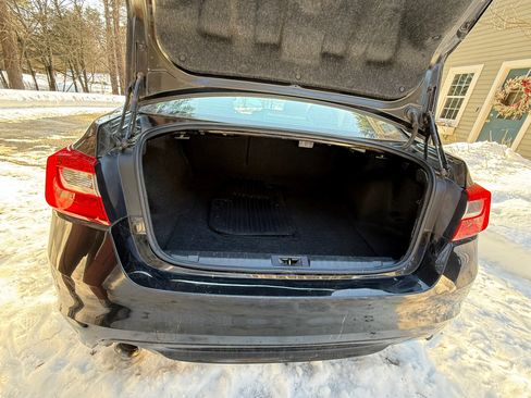 Used 2015 Subaru Legacy 2.5i Premium image 19