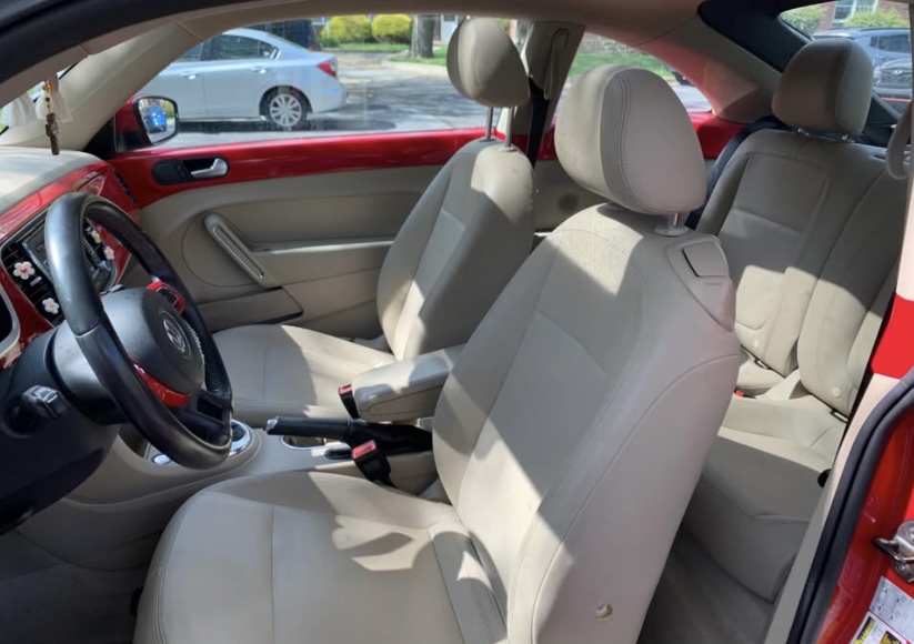 Used 2013 Volkswagen Beetle 2.5 FWD image 4