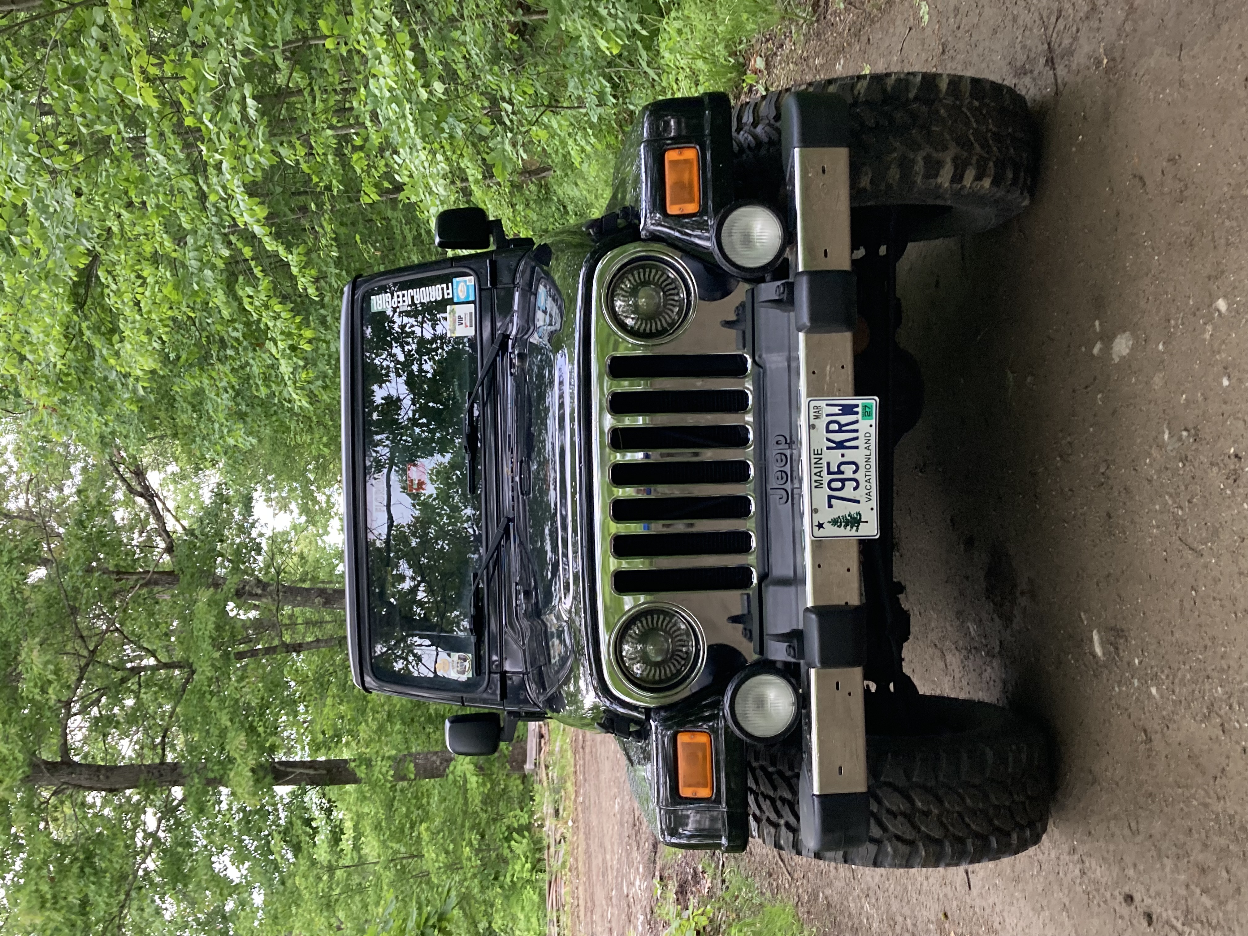 Used 2004 Jeep Wrangler Sahara w/ Dual Top Group AWD/4WD image 2